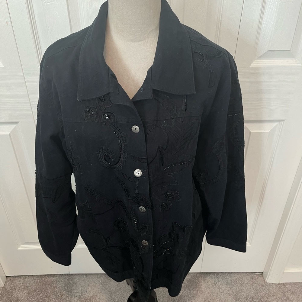 Laura Ashley Size 2XWomen’s Black Embroidered Beaded Button-Front Jacket
